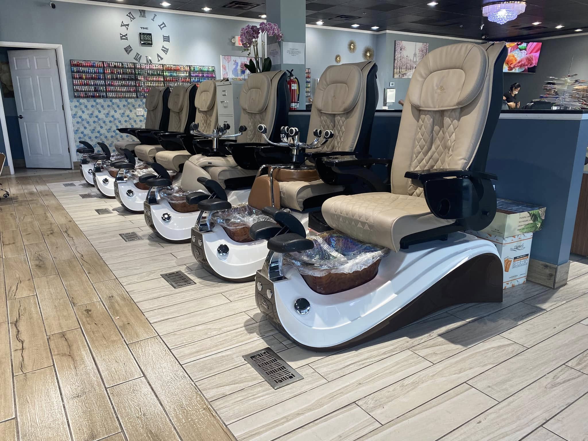 Relaxing pedicure chairs at Pleasant Nails & Spa in Grand Rapids